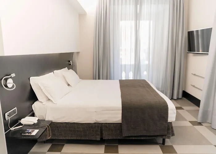 Western Universo Otel