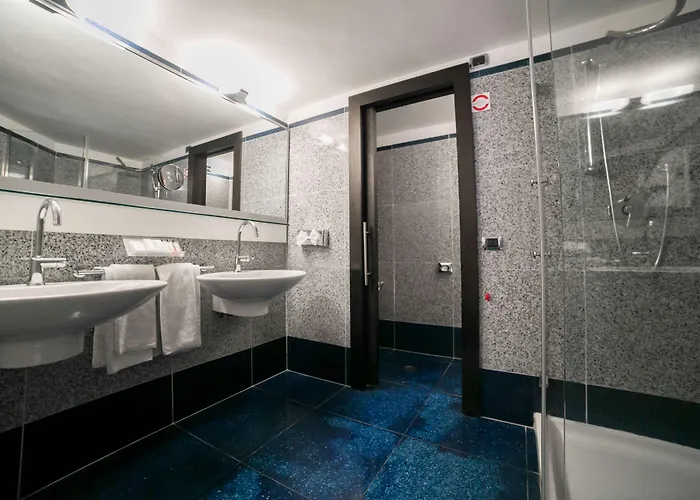 Hotel Western Universo