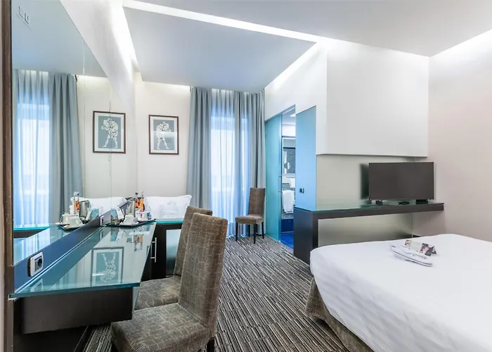 Western Universo Otel Roma