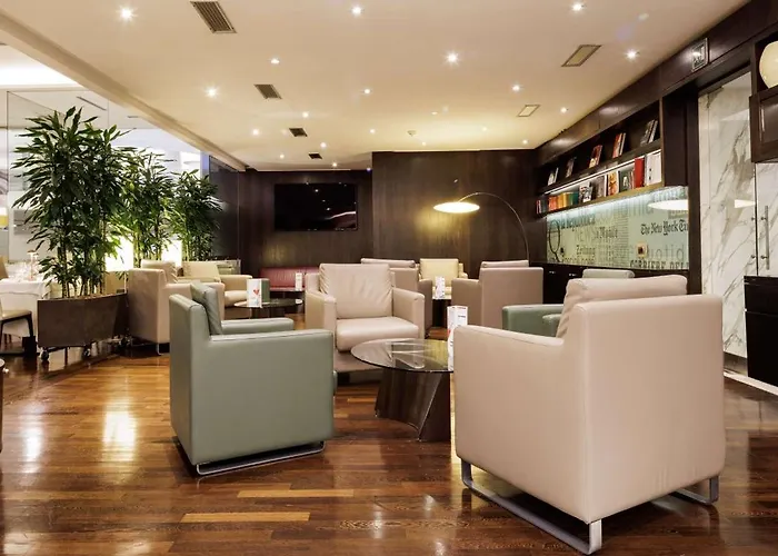 Western Universo Otel