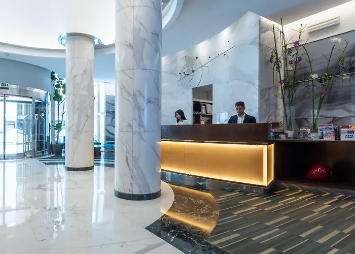 Western Universo Otel 4*