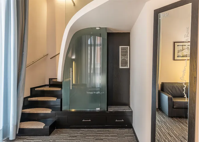 Western Universo Hotel 4*